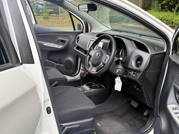 Used Toyota Yaris 2016 for sale - 78542061: Photo