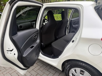 Used Toyota Yaris 2016 for sale - 78542061: Photo