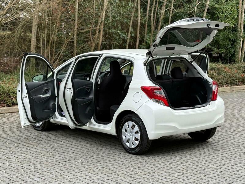 Used Toyota Yaris 2015 for sale - 77535669: Photo 29