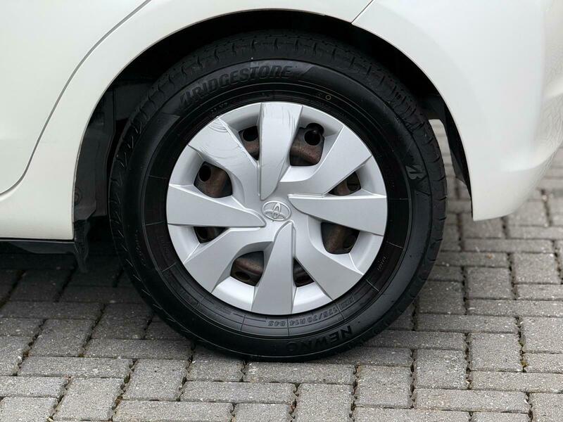 Used Toyota Yaris 2015 for sale - 77535669: Photo 33