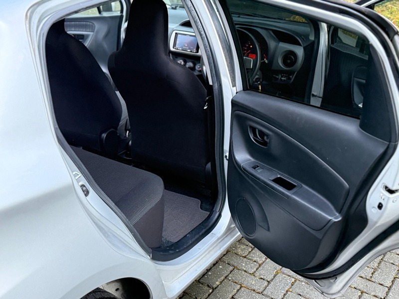 Used Toyota Yaris 2016 for sale - 77632318: Photo 25