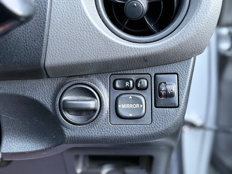 Used Toyota Yaris 2016 for sale - 77632318: Photo 26