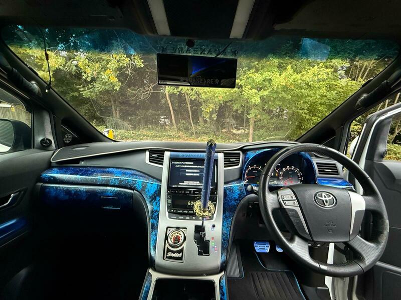Used Toyota Vellfire 2013 for sale - 76264335: Photo 4