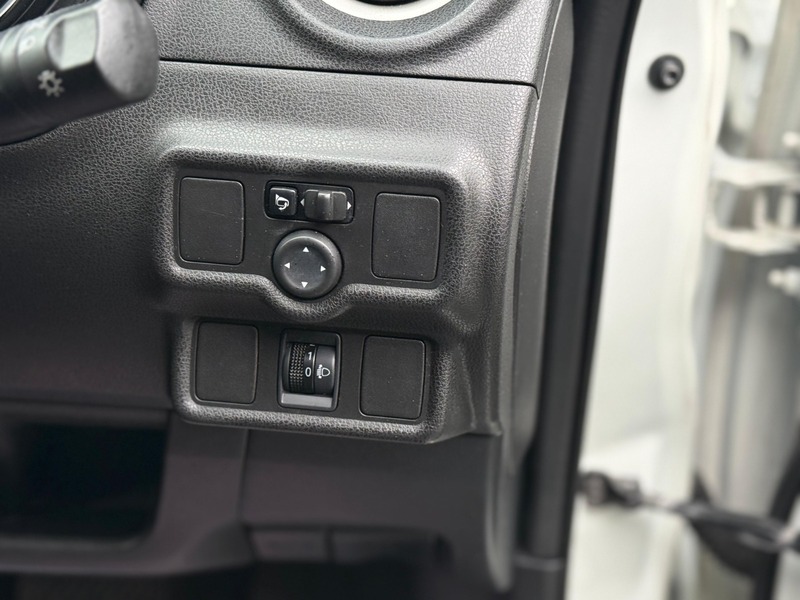 Used Nissan Note 2014 for sale - 76686903: Photo 13