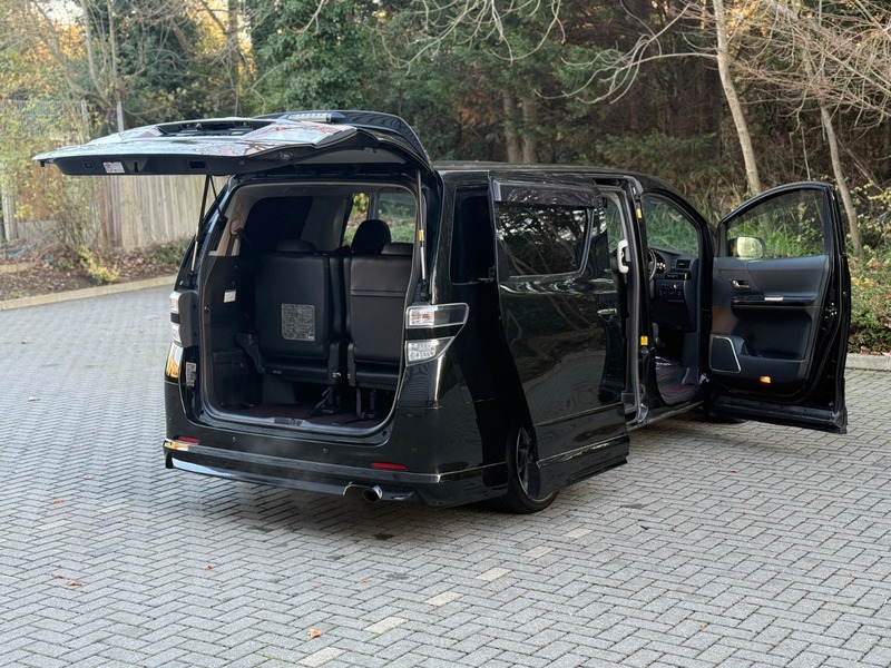 Used Toyota Vellfire 2014 for sale - 76798940: Photo 11