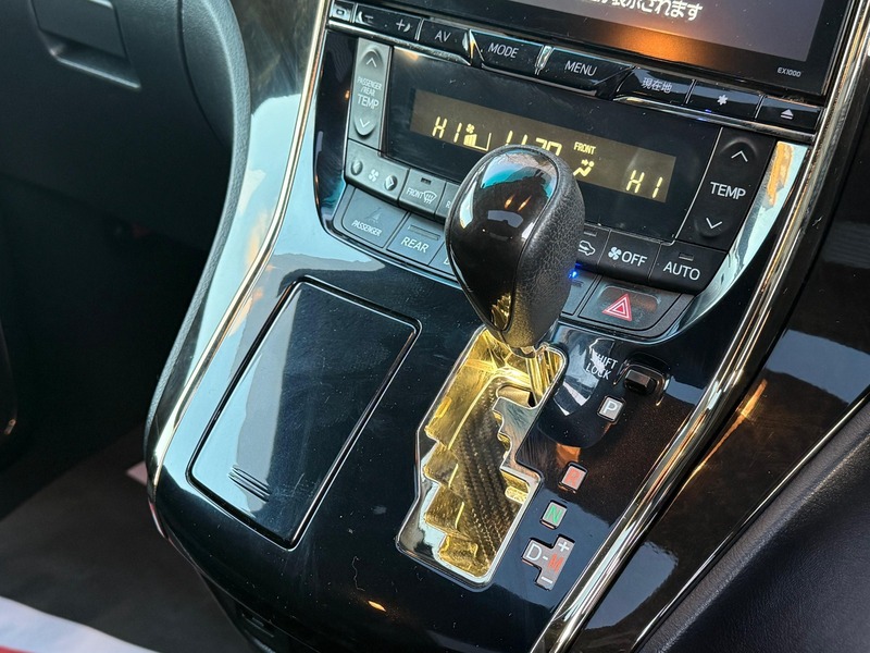 Used Toyota Vellfire 2014 for sale - 76798940: Photo 26