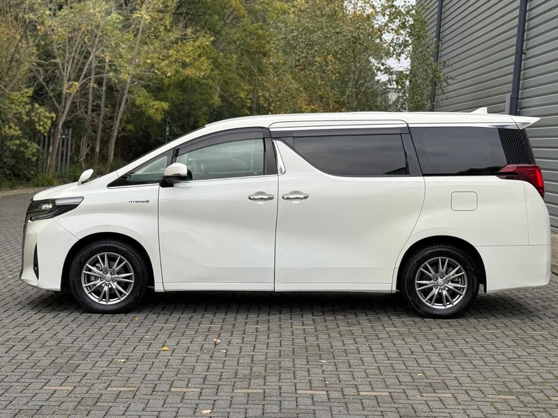 Used Toyota Alphard 2018 for sale - 76407193: Photo 17