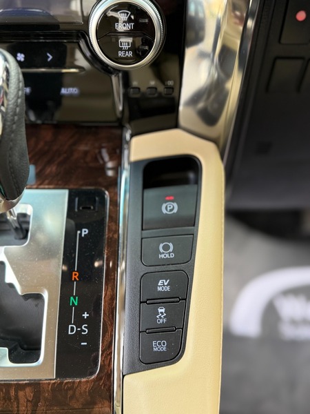 Used Toyota Alphard 2018 for sale - 76407193: Photo 28