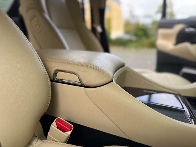 Used Toyota Alphard 2018 for sale - 76407193: Photo 30