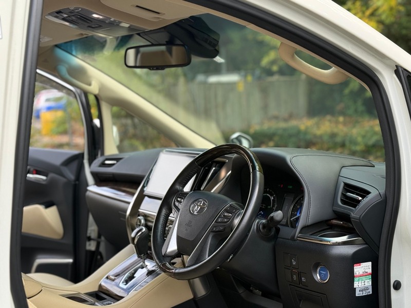 Used Toyota Alphard 2018 for sale - 76407193: Photo 35