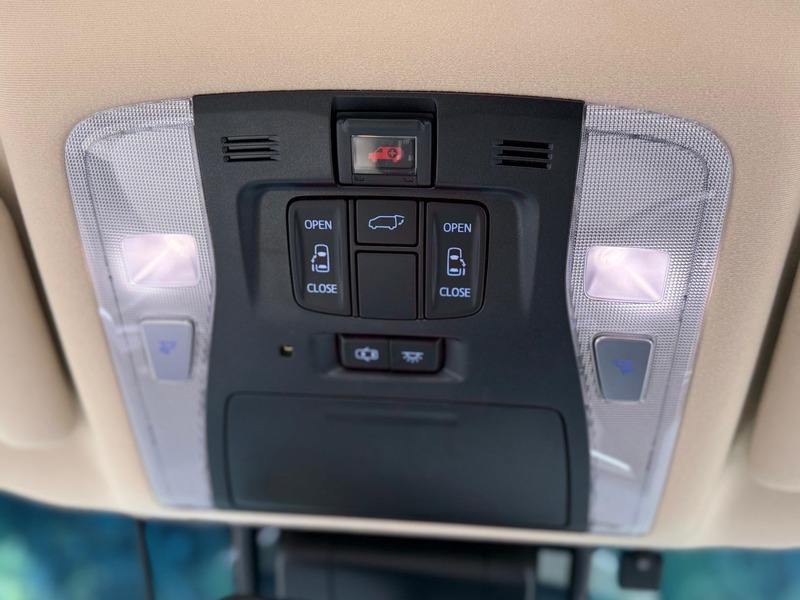 Used Toyota Alphard 2018 for sale - 76407193: Photo 36