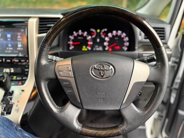 Used Toyota Vellfire 2013 for sale - 76163733: Photo 11