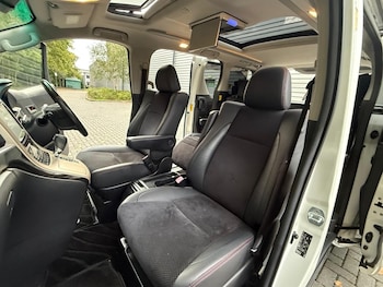 Used Toyota Vellfire 2013 for sale - 76163733: Photo 4