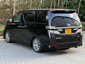 Used Toyota Vellfire 2013 for sale - 78518354: Photo