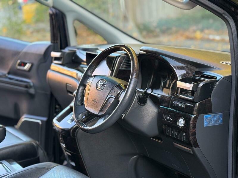 Used Toyota Vellfire 2025 for sale - 76323865: Photo 17