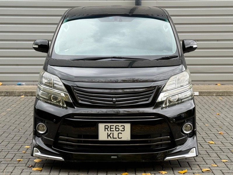 Used Toyota Vellfire 2025 for sale - 76323865: Photo 2