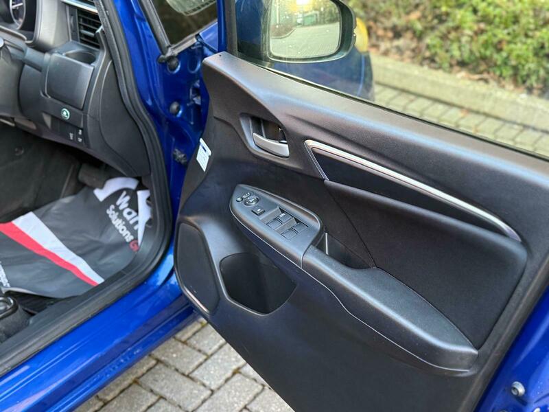 Used Honda Jazz 2015 for sale - 77694001: Photo 24