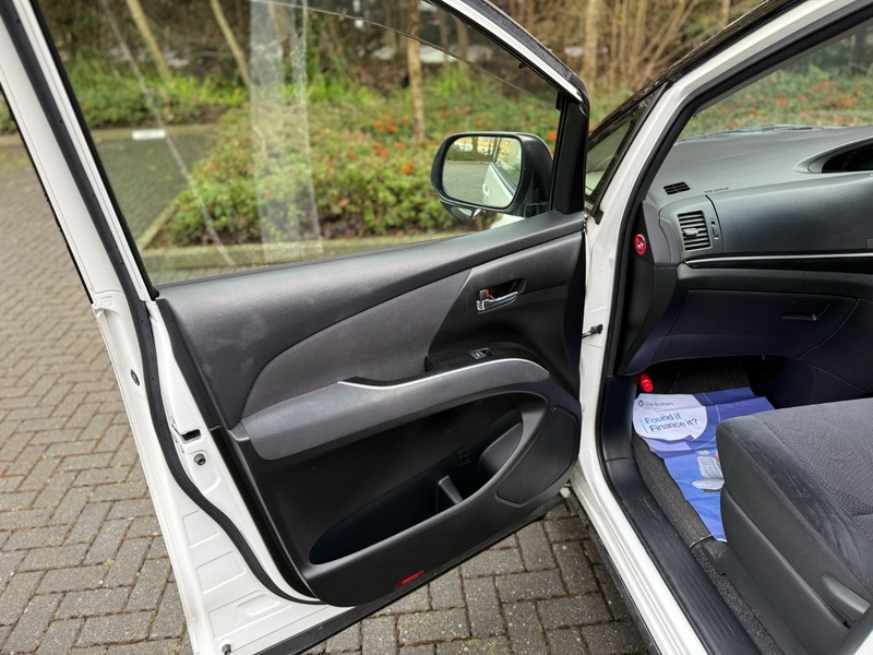 Used Toyota Estima 2012 for sale - 77452722: Photo 33