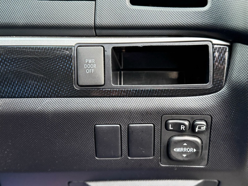 Used Toyota Estima 2012 for sale - 77452722: Photo 34