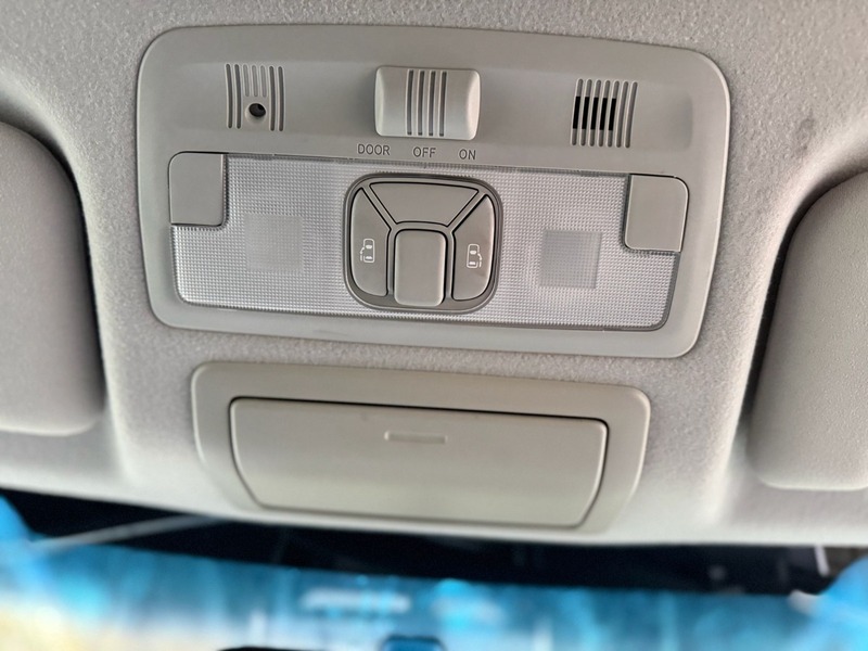 Used Toyota Estima 2012 for sale - 77452722: Photo 39