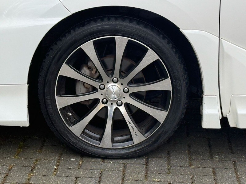 Used Toyota Estima 2012 for sale - 77452722: Photo 43