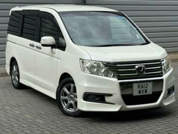 Used Honda Stepwagon  for sale - 74806507: Photo