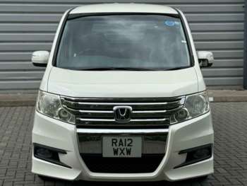 Used Honda Stepwagon  for sale - 74806507: Photo