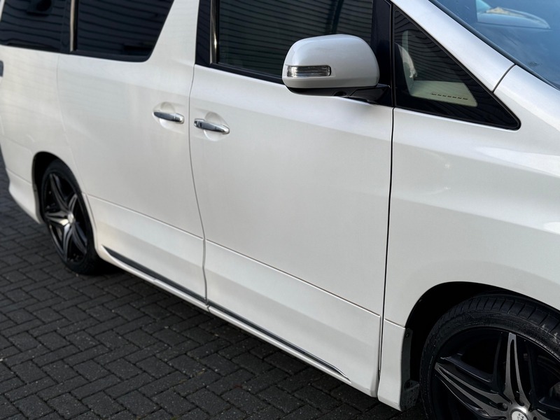 Used Toyota Vellfire 2013 for sale - 77236922: Photo 10