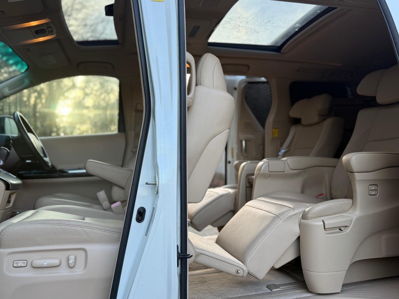 Used Toyota Vellfire 2013 for sale - 77236922: Photo 23