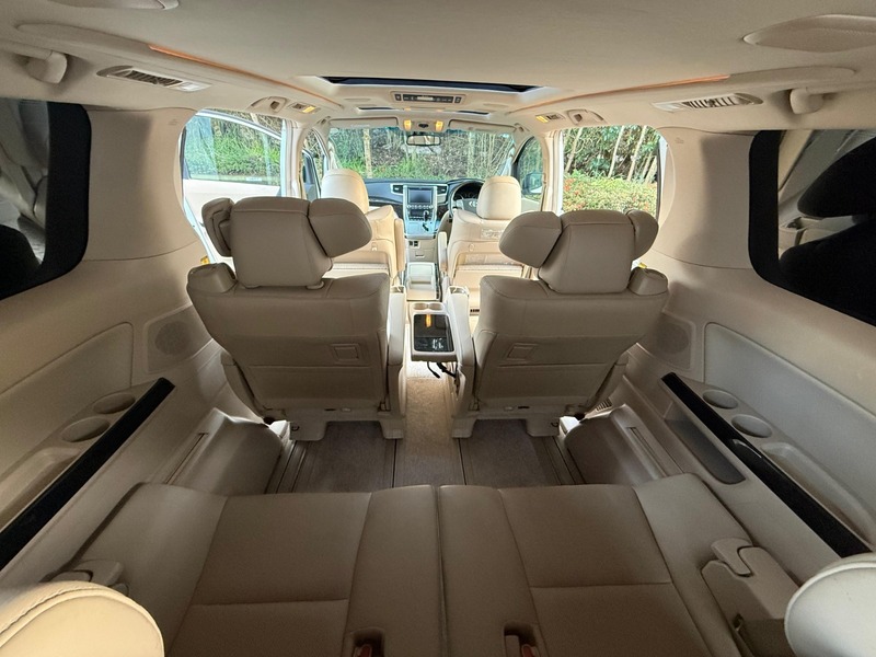 Used Toyota Vellfire 2013 for sale - 77236922: Photo 29