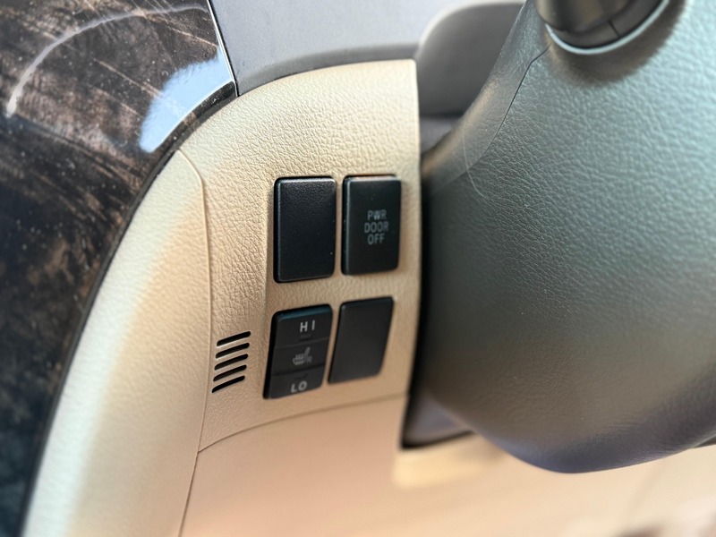 Used Toyota Vellfire 2013 for sale - 77236922: Photo 35