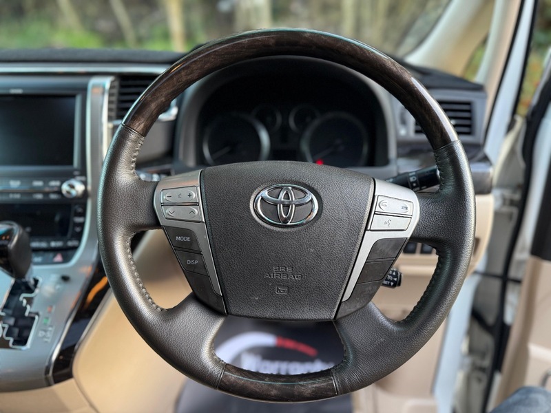 Used Toyota Vellfire 2013 for sale - 77236922: Photo 38