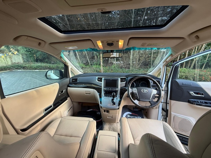 Used Toyota Vellfire 2013 for sale - 77236922: Photo 42