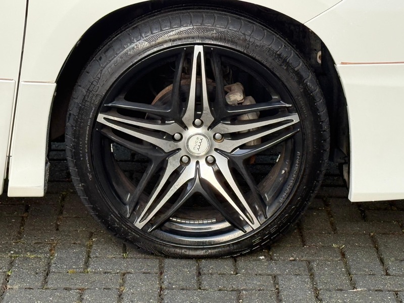 Used Toyota Vellfire 2013 for sale - 77236922: Photo 43