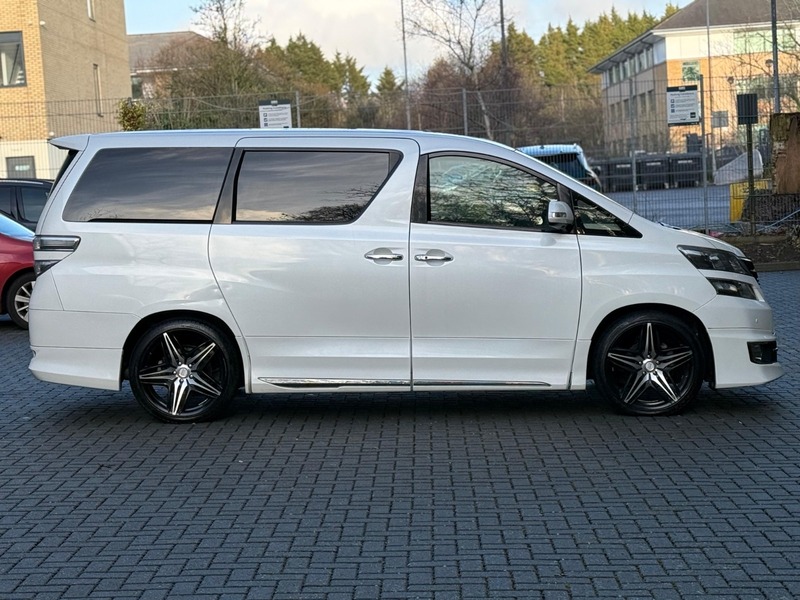 Used Toyota Vellfire 2013 for sale - 77236922: Photo 9
