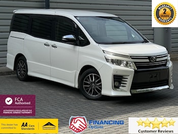 Used Toyota Voxy 2015 for sale - 78752167: Photo