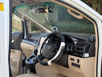 Used Toyota Vellfire 2012 for sale - 78542063: Photo