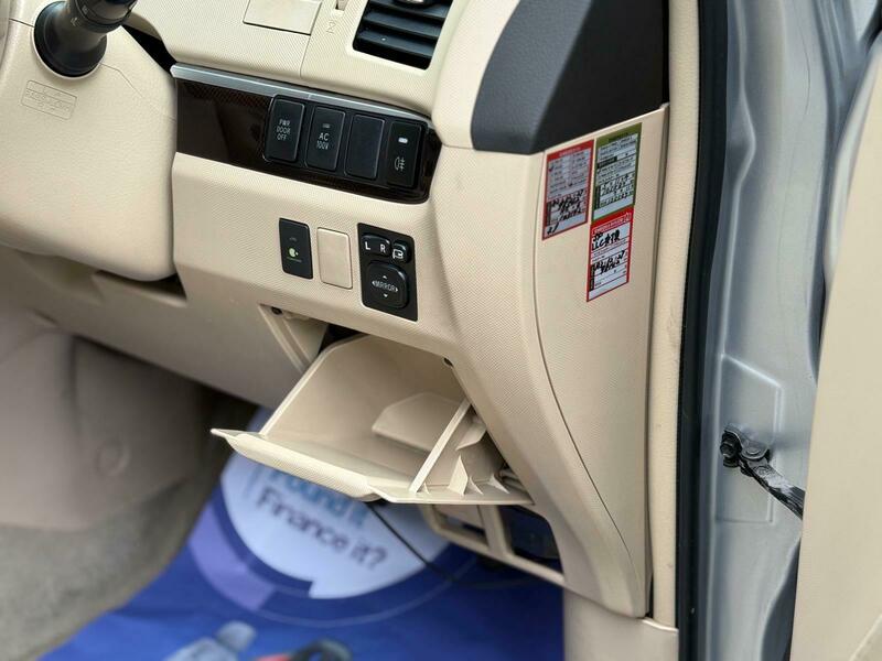 Used Toyota Estima 2012 for sale - 76605316: Photo 13