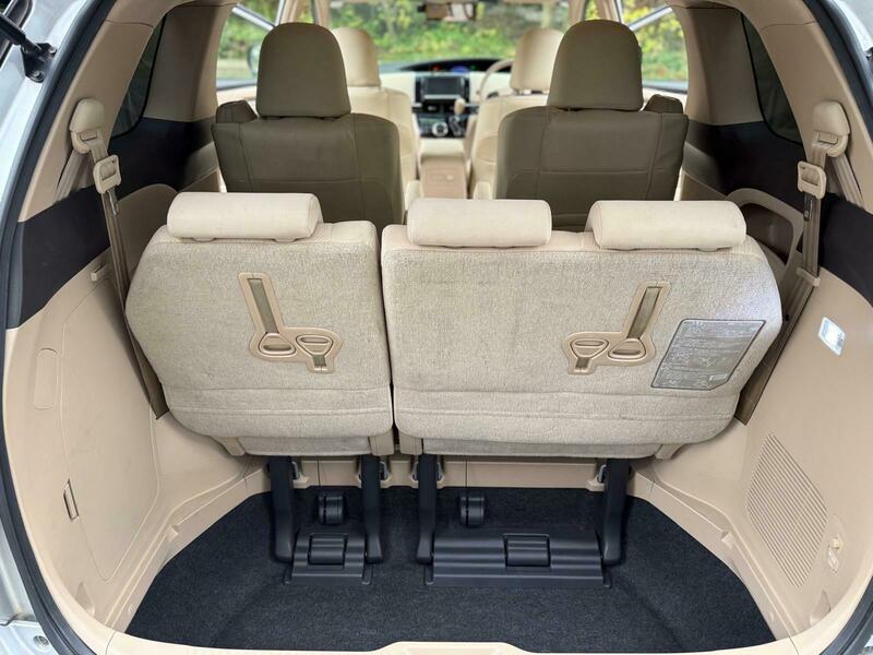 Used Toyota Estima 2012 for sale - 76605316: Photo 17