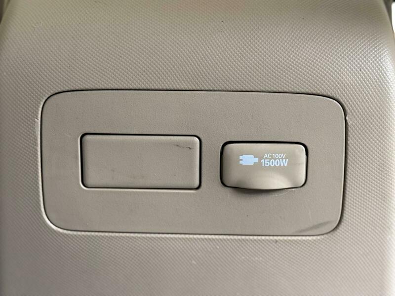 Used Toyota Estima 2012 for sale - 76605316: Photo 32