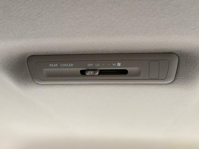 Used Toyota Estima 2012 for sale - 76605316: Photo 35