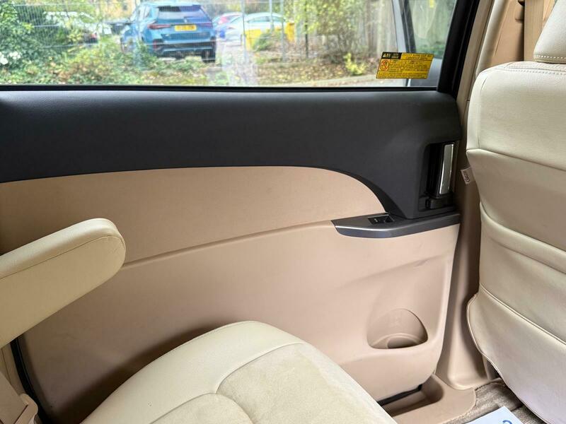 Used Toyota Estima 2012 for sale - 76605316: Photo 44