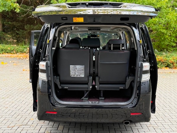 Used Toyota Vellfire 2013 for sale - 76178599: Photo 10