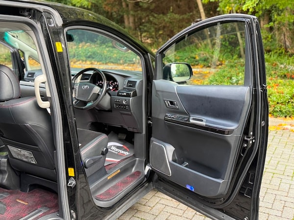 Used Toyota Vellfire 2013 for sale - 76178599: Photo 17