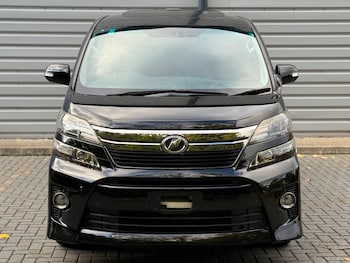 Used Toyota Vellfire 2013 for sale - 76178599: Photo 2