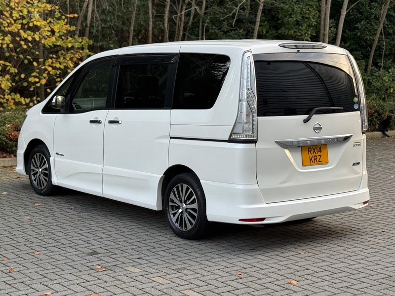 Used Nissan Serena 2025 for sale - 76570775: Photo 2