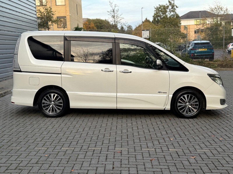 Used Nissan Serena 2025 for sale - 76570775: Photo 7