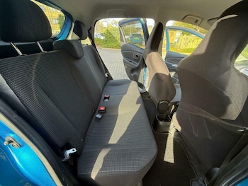 Used Toyota Yaris 2015 for sale - 78316189: Photo