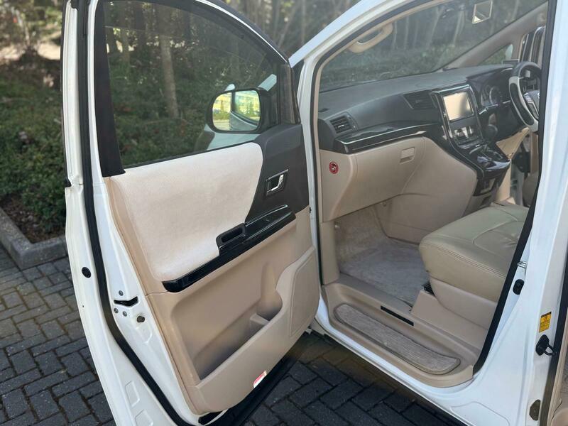 Used Toyota Vellfire 2012 for sale - 78004077: Photo 25