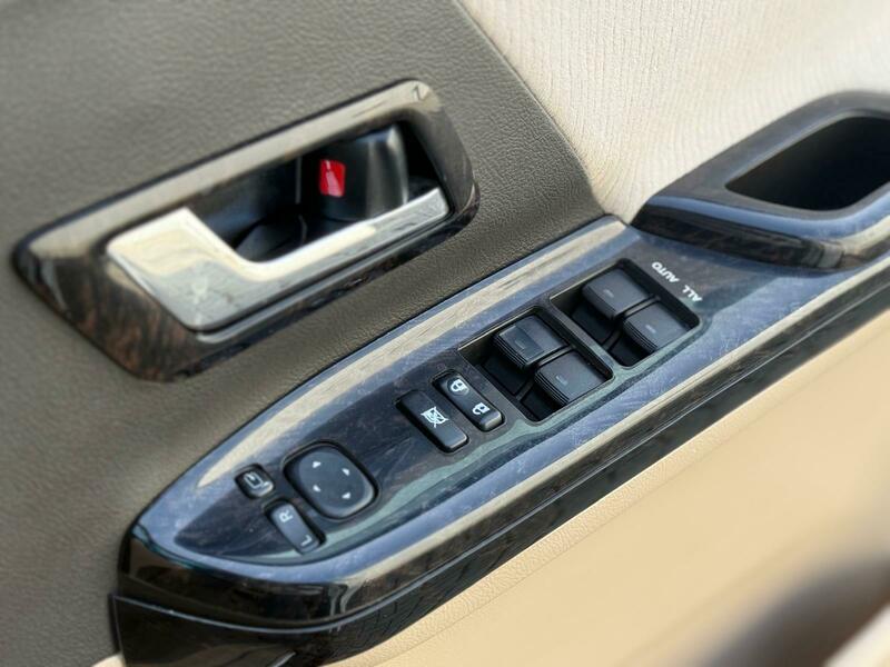 Used Toyota Vellfire 2012 for sale - 78004077: Photo 31